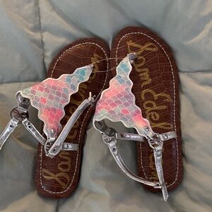 Sam Edelman Kids Sandals with Pink and Blue Scales Girls size 2